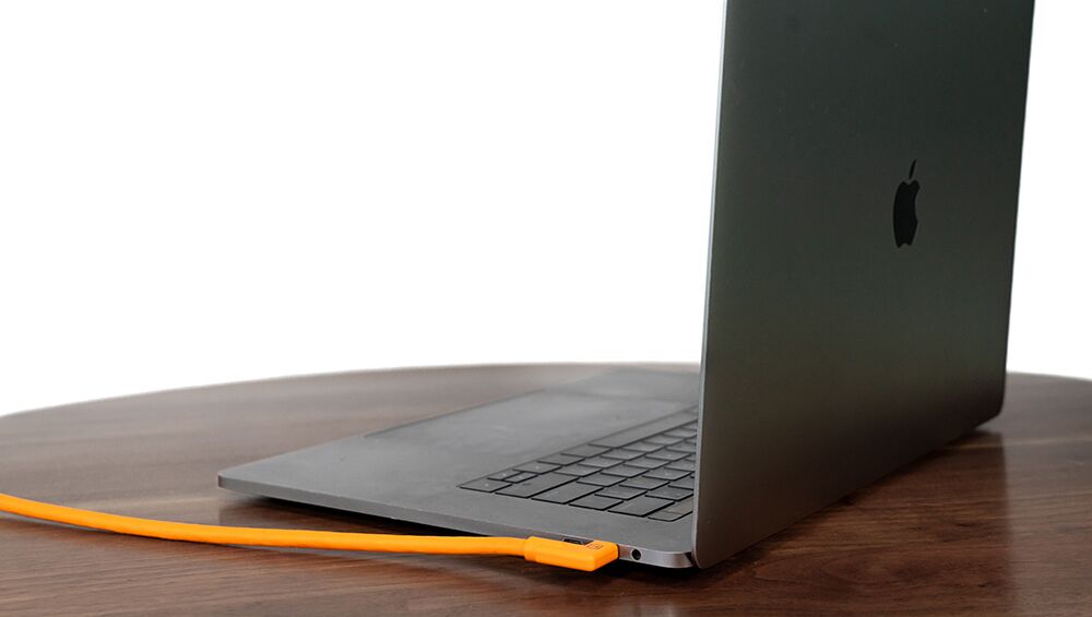 TetherPro USB-C to USB-C 5G, 15' (4.6m), Dual Right Angle Cable - Image 7