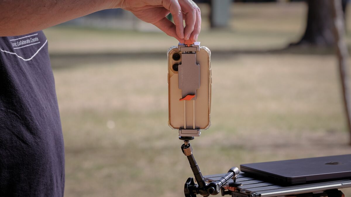 AeroTrac Tablet & Phone Mounting System - Image 6