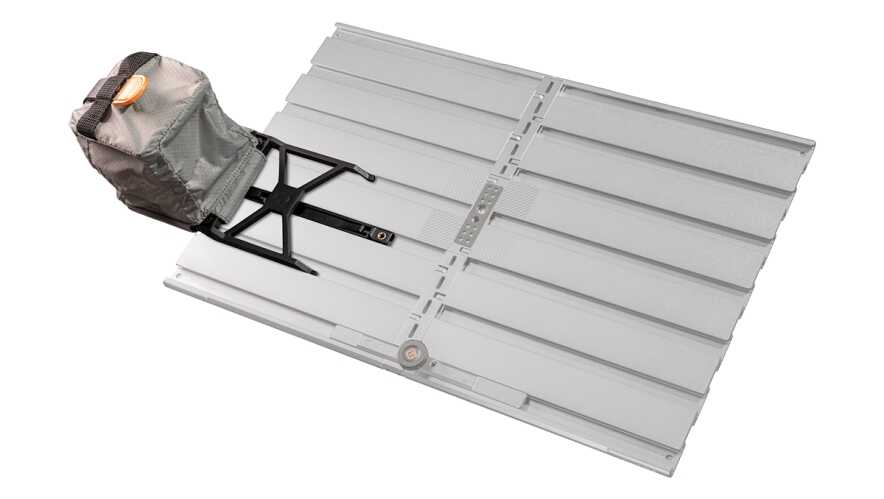 AeroTrac™ Retractable Accessory Holder
