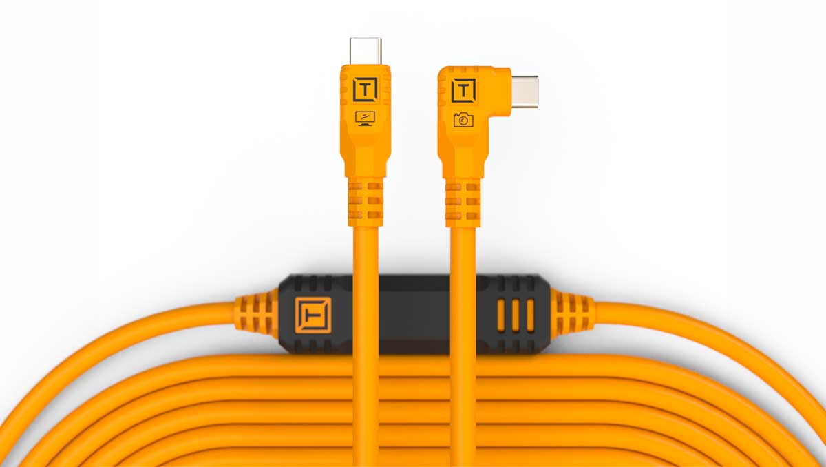 TetherPro USB-C to USB-C 5G, 31' (9.4m), Straight to Right Angle Cable