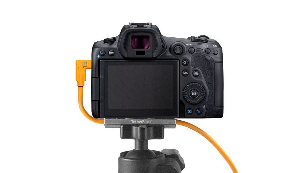 TetherPro USB-C to USB-C 5G, 15' (4.6m), Dual Right Angle Cable - Image 4