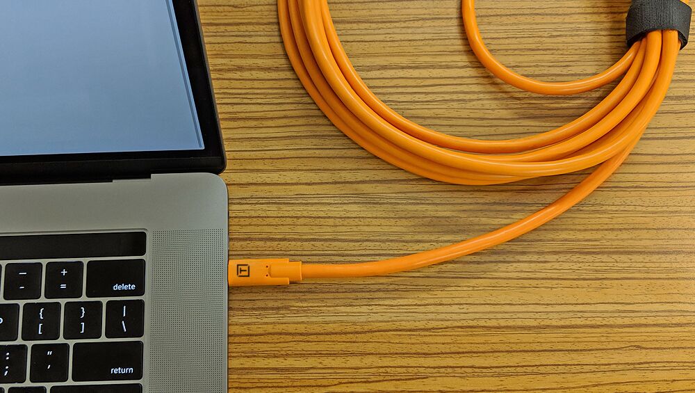 TetherPro USB-C to 3.0 Micro-B Right Angle - Image 10