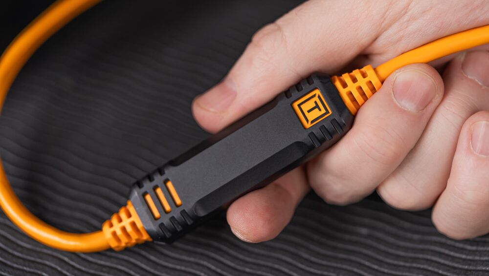 LeverLock® & Cable Kit, Optima 10G, Straight to Right Cable - Image 9